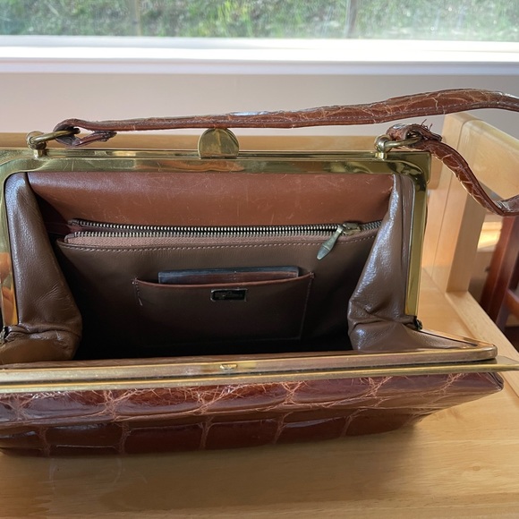 Vintage brown real alligator skin purse from the early to mid 20th century. - Picture 2 of 5